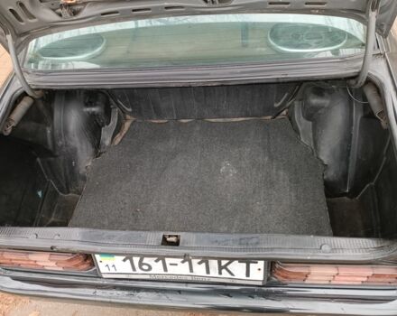 Чорний Мерседес 190, об'ємом двигуна 2 л та пробігом 439 тис. км за 1500 $, фото 4 на Automoto.ua