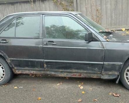 Чорний Мерседес 190, об'ємом двигуна 2 л та пробігом 470 тис. км за 765 $, фото 1 на Automoto.ua