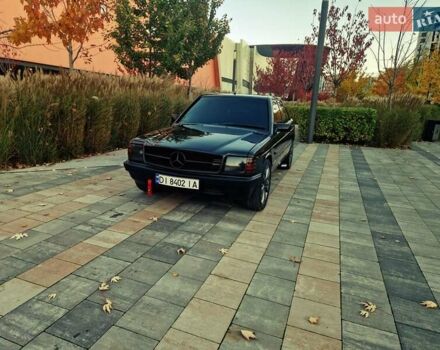 Черный Мерседес 190, объемом двигателя 2.3 л и пробегом 271 тыс. км за 4000 $, фото 3 на Automoto.ua