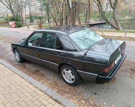 Чорний Мерседес 190, об'ємом двигуна 2 л та пробігом 439 тис. км за 1500 $, фото 2 на Automoto.ua