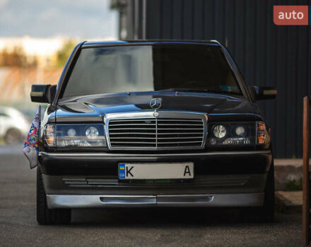 Черный Мерседес 190, объемом двигателя 2 л и пробегом 374 тыс. км за 6500 $, фото 1 на Automoto.ua