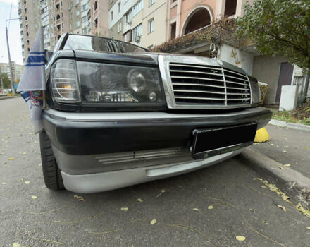 Черный Мерседес 190, объемом двигателя 2 л и пробегом 374 тыс. км за 6500 $, фото 22 на Automoto.ua