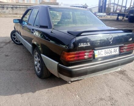 Чорний Мерседес 190, об'ємом двигуна 1 л та пробігом 300 тис. км за 1400 $, фото 6 на Automoto.ua