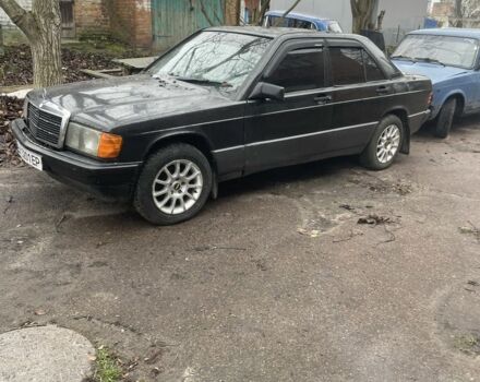 Чорний Мерседес 190, об'ємом двигуна 1.8 л та пробігом 300 тис. км за 1500 $, фото 6 на Automoto.ua