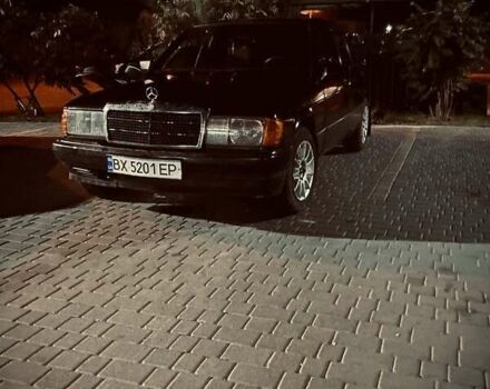 Чорний Мерседес 190, об'ємом двигуна 1.8 л та пробігом 300 тис. км за 1500 $, фото 10 на Automoto.ua