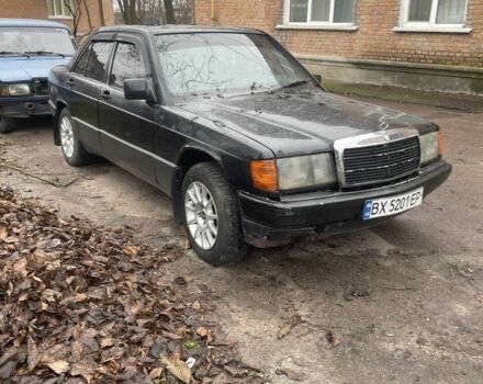 Чорний Мерседес 190, об'ємом двигуна 1.8 л та пробігом 300 тис. км за 1500 $, фото 8 на Automoto.ua