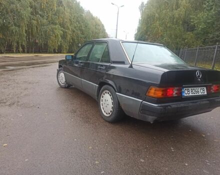 Черный Мерседес 190, объемом двигателя 2 л и пробегом 420 тыс. км за 2000 $, фото 6 на Automoto.ua