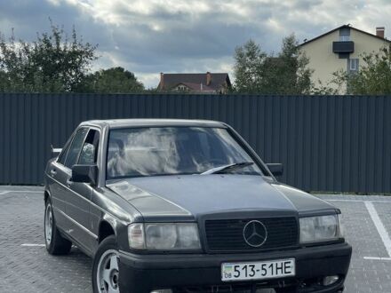Чорний Мерседес 190, об'ємом двигуна 2.6 л та пробігом 300 тис. км за 1299 $, фото 1 на Automoto.ua