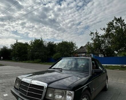 Чорний Мерседес 190, об'ємом двигуна 2 л та пробігом 2 тис. км за 2500 $, фото 1 на Automoto.ua