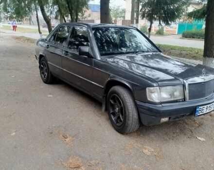 Чорний Мерседес 190, об'ємом двигуна 2 л та пробігом 350 тис. км за 2500 $, фото 1 на Automoto.ua