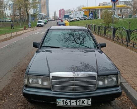 Чорний Мерседес 190, об'ємом двигуна 2 л та пробігом 439 тис. км за 1500 $, фото 1 на Automoto.ua