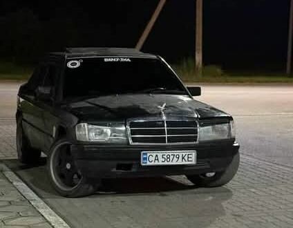 Чорний Мерседес 190, об'ємом двигуна 2 л та пробігом 400 тис. км за 1250 $, фото 1 на Automoto.ua