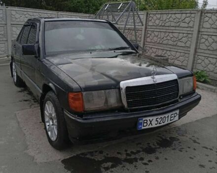Чорний Мерседес 190, об'ємом двигуна 1.8 л та пробігом 400 тис. км за 1300 $, фото 1 на Automoto.ua