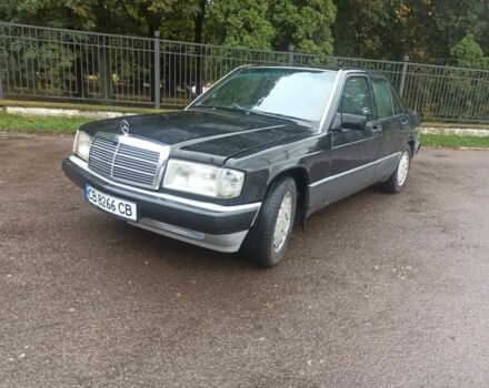 Черный Мерседес 190, объемом двигателя 2 л и пробегом 420 тыс. км за 2000 $, фото 1 на Automoto.ua