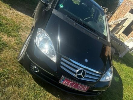 Черный Мерседес 190, объемом двигателя 0 л и пробегом 1 тыс. км за 8700 $, фото 1 на Automoto.ua