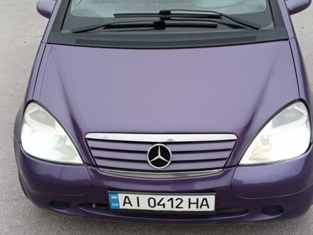 Фиолетовый Мерседес 190, объемом двигателя 0.19 л и пробегом 200 тыс. км за 2700 $, фото 1 на Automoto.ua