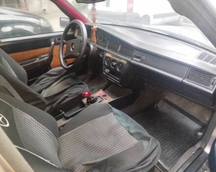 Коричневий Мерседес 190, об'ємом двигуна 2.3 л та пробігом 300 тис. км за 1000 $, фото 6 на Automoto.ua