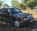Коричневий Мерседес 190, об'ємом двигуна 2 л та пробігом 290 тис. км за 952 $, фото 1 на Automoto.ua