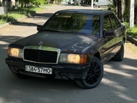 Мерседес 190 1982 у Вольногорске на Automoto.ua Коричневий Мерседес 190, об'ємом двигуна 2 л та пробігом 287 тис. км за 650 $, фото 1 на Automoto.ua