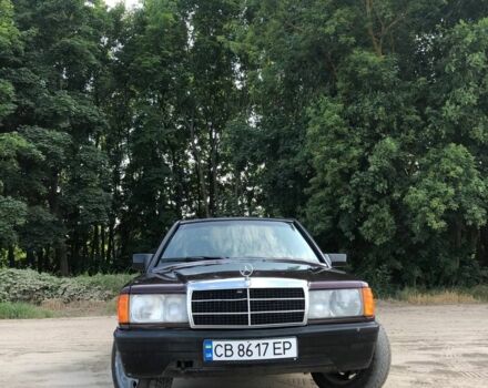 Червоний Мерседес 190, об'ємом двигуна 2 л та пробігом 420 тис. км за 2200 $, фото 2 на Automoto.ua