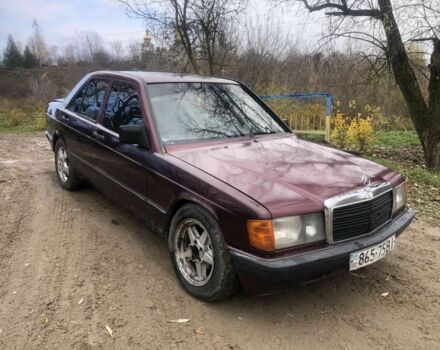 Красный Мерседес 190, объемом двигателя 2 л и пробегом 600 тыс. км за 950 $, фото 9 на Automoto.ua