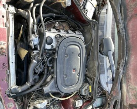 Красный Мерседес 190, объемом двигателя 2 л и пробегом 300 тыс. км за 1500 $, фото 7 на Automoto.ua