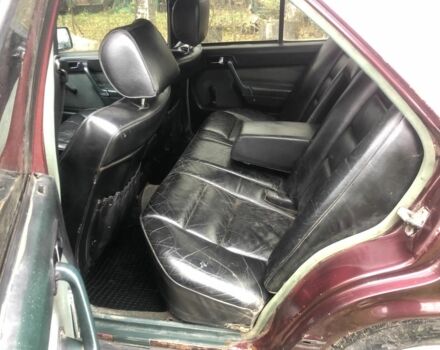 Красный Мерседес 190, объемом двигателя 2 л и пробегом 600 тыс. км за 950 $, фото 11 на Automoto.ua