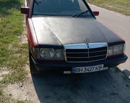 Червоний Мерседес 190, об'ємом двигуна 2 л та пробігом 300 тис. км за 971 $, фото 7 на Automoto.ua