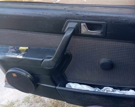 Красный Мерседес 190, объемом двигателя 0 л и пробегом 300 тыс. км за 958 $, фото 7 на Automoto.ua