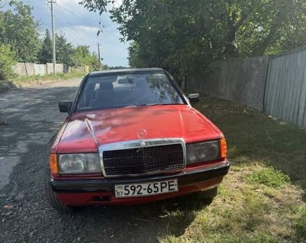 Червоний Мерседес 190, об'ємом двигуна 2 л та пробігом 367 тис. км за 1500 $, фото 3 на Automoto.ua