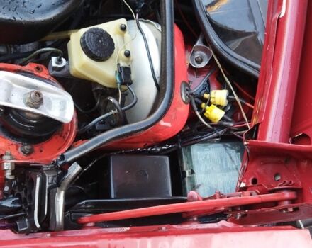 Красный Мерседес 190, объемом двигателя 2 л и пробегом 360 тыс. км за 1000 $, фото 6 на Automoto.ua