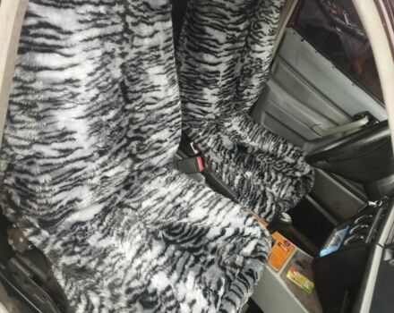 Красный Мерседес 190, объемом двигателя 2 л и пробегом 240 тыс. км за 1800 $, фото 7 на Automoto.ua