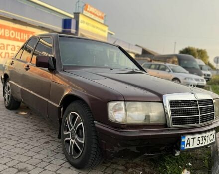 Красный Мерседес 190, объемом двигателя 2.3 л и пробегом 450 тыс. км за 1200 $, фото 14 на Automoto.ua