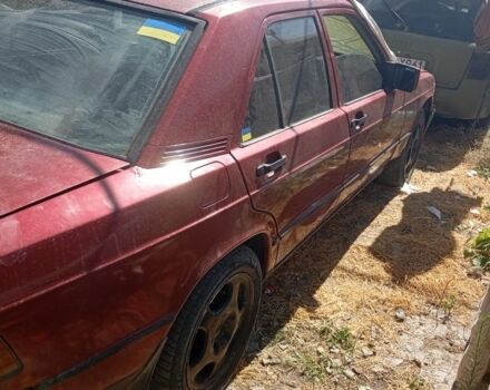 Червоний Мерседес 190, об'ємом двигуна 2 л та пробігом 3 тис. км за 55000 $, фото 1 на Automoto.ua