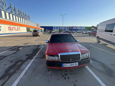 Червоний Мерседес 190, об'ємом двигуна 2 л та пробігом 400 тис. км за 950 $, фото 1 на Automoto.ua