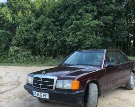 Червоний Мерседес 190, об'ємом двигуна 2 л та пробігом 420 тис. км за 2200 $, фото 1 на Automoto.ua