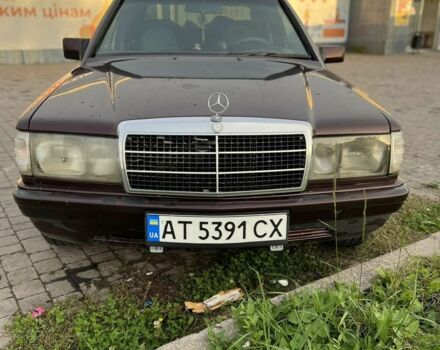 Красный Мерседес 190, объемом двигателя 2.3 л и пробегом 450 тыс. км за 1200 $, фото 1 на Automoto.ua