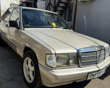 Мерседес 190, объемом двигателя 2 л и пробегом 237 тыс. км за 1500 $, фото 1 на Automoto.ua