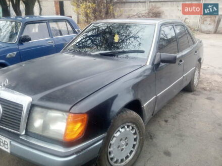 Мерседес 190 1989 у Вознесенске на Automoto.ua Мерседес 190, об'ємом двигуна 2 л та пробігом 100 тис. км за 3000 $, фото 1 на Automoto.ua