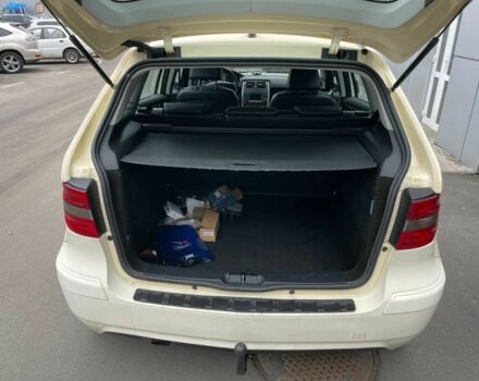 Желтый Мерседес 190, объемом двигателя 2 л и пробегом 270 тыс. км за 7500 $, фото 5 на Automoto.ua