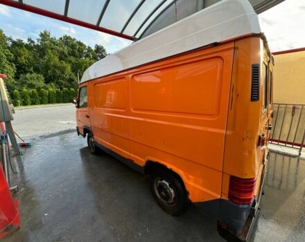 Жовтий Мерседес 190, об'ємом двигуна 0 л та пробігом 300 тис. км за 1500 $, фото 2 на Automoto.ua