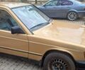 Жовтий Мерседес 190, об'ємом двигуна 2 л та пробігом 355 тис. км за 1800 $, фото 2 на Automoto.ua