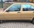 Жовтий Мерседес 190, об'ємом двигуна 2 л та пробігом 355 тис. км за 1800 $, фото 4 на Automoto.ua