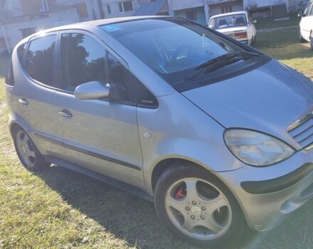 Мерседес 190 1999 у Новояворівськ на Automoto.ua Сірий Мерседес 190, об'ємом двигуна 1.9 л та пробігом 230 тис. км за 4050 $, фото 2 на Automoto.ua