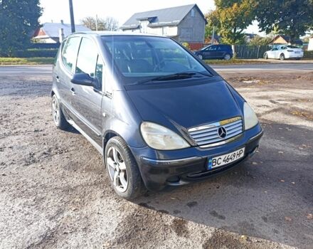 Серый Мерседес 190, объемом двигателя 1.9 л и пробегом 176 тыс. км за 2950 $, фото 2 на Automoto.ua