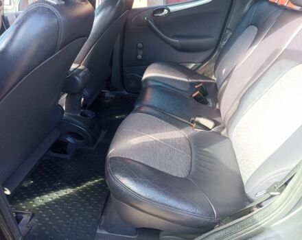 Серый Мерседес 190, объемом двигателя 1.9 л и пробегом 176 тыс. км за 2950 $, фото 4 на Automoto.ua