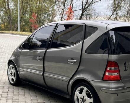 Сірий Мерседес 190, об'ємом двигуна 1.9 л та пробігом 206 тис. км за 4500 $, фото 4 на Automoto.ua