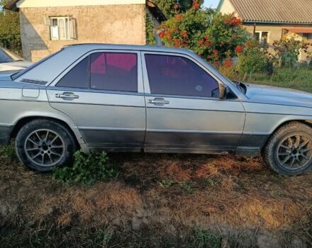 Серый Мерседес 190, объемом двигателя 2 л и пробегом 555 тыс. км за 850 $, фото 3 на Automoto.ua