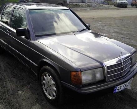 Серый Мерседес 190, объемом двигателя 2.3 л и пробегом 362 тыс. км за 2200 $, фото 1 на Automoto.ua