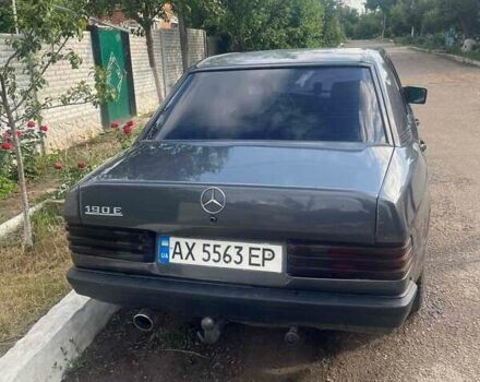 Серый Мерседес 190, объемом двигателя 2.3 л и пробегом 362 тыс. км за 2200 $, фото 2 на Automoto.ua